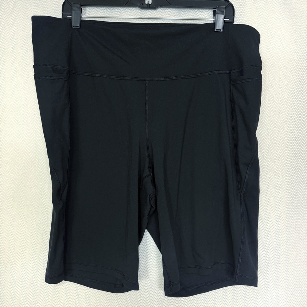 Livi for Lane Bryant Soft Knee Short Size 22/24